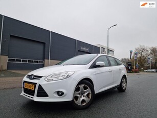 Ford Focus Wagon 1.6 TDCI Lease Titanium NAVI PSENSOR