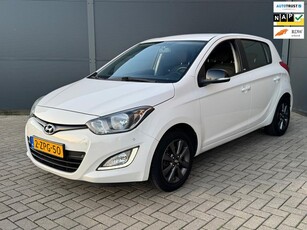 Hyundai I20 1.2 HP i-Motion 77.000 km Nap !! / Facelift /