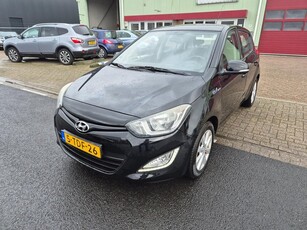 Hyundai I20 1.2i i-Deal Airco GERESERVEERD!!!!!