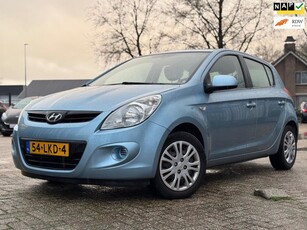 Hyundai I20 1.4i DynamicVersion AUTOMAAT AIRCO NAP MF-STUUR