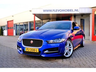 Jaguar XE 2.0 D 163pk Portfolio Aut. XenonHalf