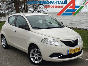 Lancia Ypsilon 0.9 TwinAir Opening Edition Automaat