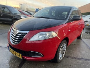 Lancia Ypsilon 0.9 TwinAir Platinum AUTOMAAT!!LEER!!