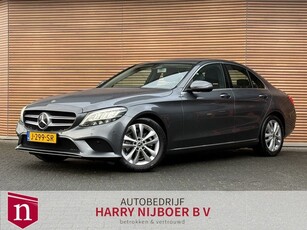 Mercedes-Benz C-Klasse 180 Premium Pack Navi / Camera /