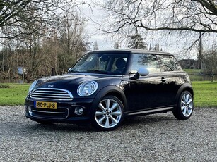 Mini Cooper 1.6 Midnight Black