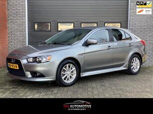 Mitsubishi Lancer Sportback 1.6 Limited Edition NAVI / AIRCO