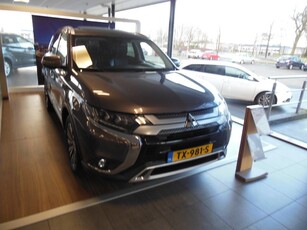 Mitsubishi Outlander 2.0 2WD Intense+ staat in Hoogeveen