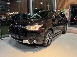 Mitsubishi Outlander 2.0 PHEV Instyle+ (bj 2015, automaat)