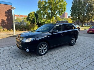 Mitsubishi Outlander 2.0 PHEV Intense + Plug-in Hybrid