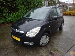 Opel Agila MET AIRCO & JAAR APK!