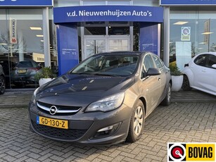 Opel Astra 1.4 Turbo Blitz Navigatie PDC Trekhaak info: M.