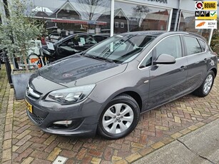 Opel Astra 1.4 Turbo Blitz,trekhaak,navi