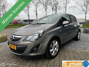 Opel Corsa 1.2 16V BlitZ Navi PDC Stuurverwarming Bluetooth