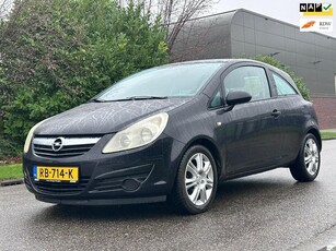 Opel Corsa 1.2-16V Essentia