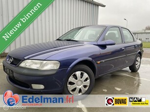 Opel Vectra 1.8i-16V CD UNIEKE LAGE KM-STAND !