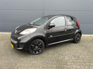 Peugeot 107 1.0-12V Millesim 200 bouwjaar 2011 met nw apk