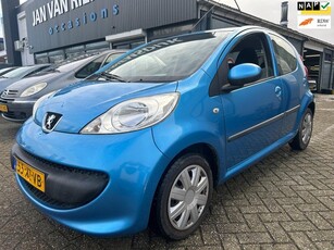 Peugeot 107 1.0-12V XS Automaat apk 28-11-2025 airco 5 drs