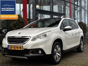 Peugeot 2008 1.2 PureTech Allure Panodak Navi