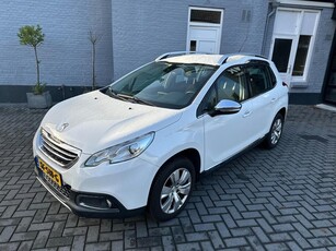 Peugeot 2008 1.2 VTi Allure NAVI CLIMA LM Velgen