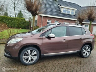 Peugeot 2008 1.6 VTi Féline, Panoramadak, trekh. navi.