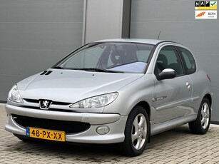 Peugeot 206 1.4-16V Quiksilver Climate Control