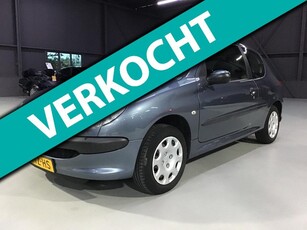 Peugeot 206 1.4 One-line I 2e Eigen I Apk 10-2025 I