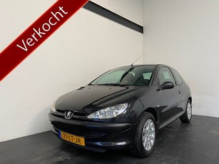 Peugeot 206 1.4 XT. Elek Pakket! (bj 2003)