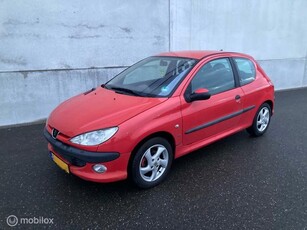 Peugeot 206 1.6-16V 3-Deurs Airco