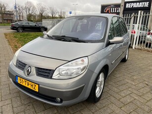 Renault Scénic 2.0-16V Privilège Luxe