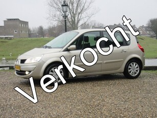 Renault Scénic 2.0-16V Tech Line autom - Airco - Navigatie