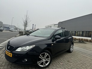 SEAT Ibiza 1.4Benzine PanoramdakCruise Luxe Style