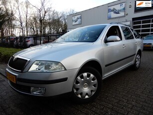 Skoda Octavia Combi 1.6 Ambiente