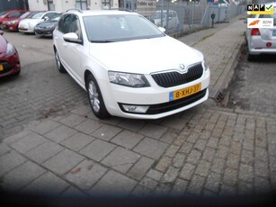 Skoda Octavia Combi 1.6 TDI Greentech Ambition Businessline nap apk