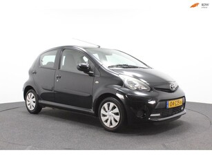 Toyota Aygo 1.0 VVT-i Aspiration Airco Navigatie 1e