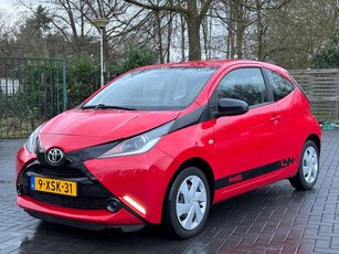 Toyota Aygo 1.0 VVT-i x-play/Airco/P.camera/NAP/BT audio