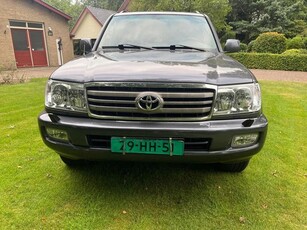 Toyota Land Cruiser 4.2 VX Standard Roof Window Van