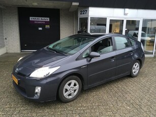 Toyota Prius 1.8 Dynamic / YOUNGTIMER !!! / NAVI / TREKHAAK