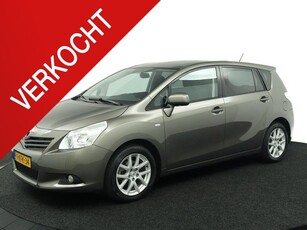 Toyota Verso 1.8 VVT-i Business Titanium