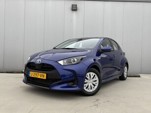 Toyota Yaris 1.5 Hybrid Active Cruise control Apple