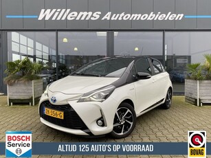 Toyota Yaris 1.5 Hybrid Executive Panodak , Navigatie