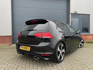 Volkswagen Golf 1.2 TSI Highline met onderhoudshistorie!