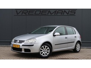 Volkswagen Golf 1.6 Comfortline Business