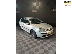 Volkswagen Golf 1.6 FSI Comfortline Nieuwe APK Clima