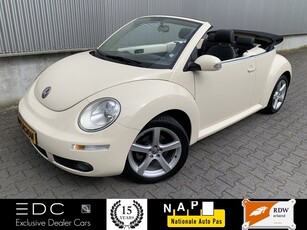 Volkswagen New Beetle Cabriolet 1.6 Leder Parkeersensoren