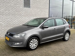 Volkswagen Polo 1.4-16V Highline 5 drs