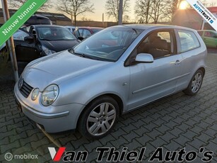 Volkswagen Polo 1.4-16V Highline airco