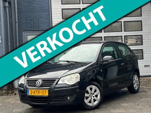 Volkswagen Polo 1.4-16V Sportline Airco Cruise PDC