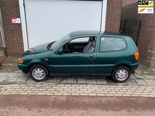 Volkswagen Polo 1.4 automaat 85.000 klm nap