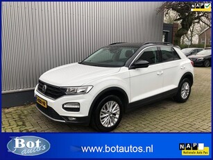 Volkswagen T-Roc 1.5 TSI Style / 4X VW T-ROC OP