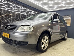 Volkswagen Touran 1.6-16V FSI Turijn (bj 2005)